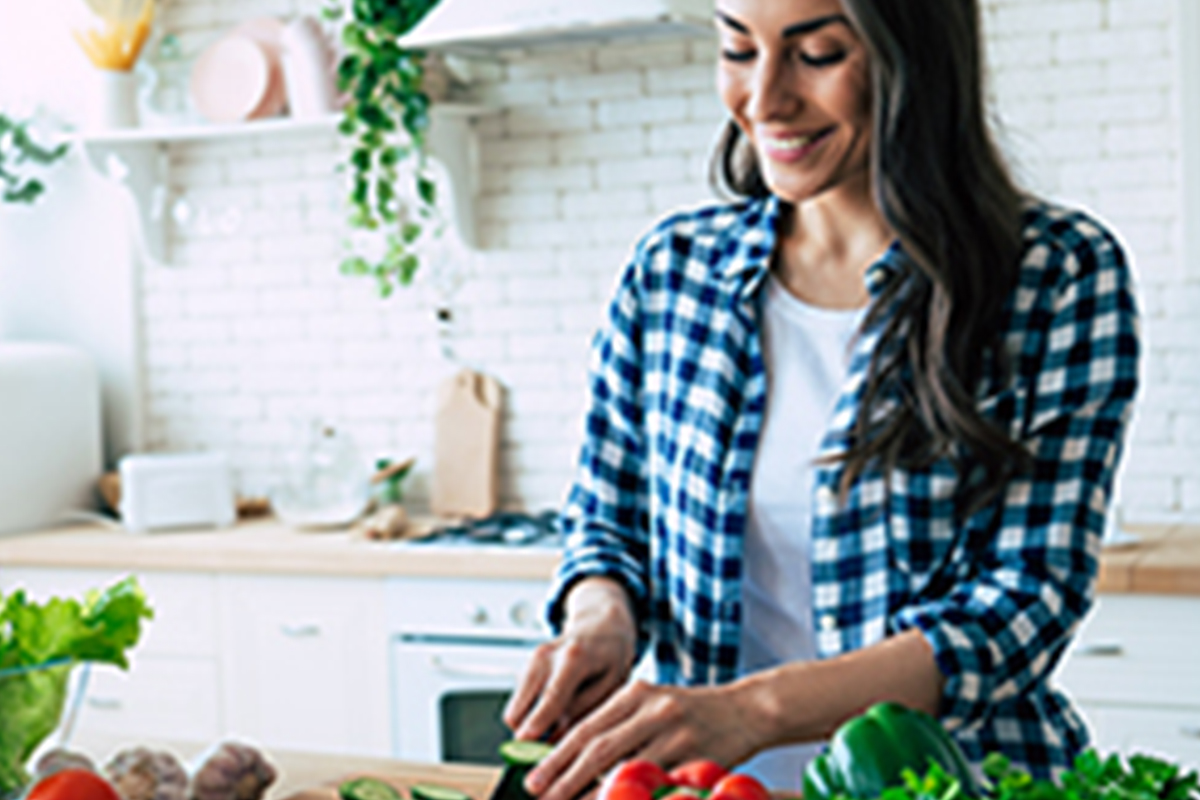 Tips-for-Managing-Cravings-While-on-Weight-Loss-Medicine-in-Canada